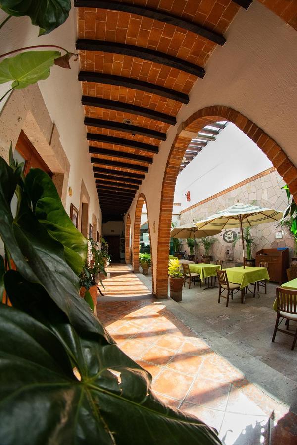 Hotel Meson De Los Remedios Morelia Exterior photo