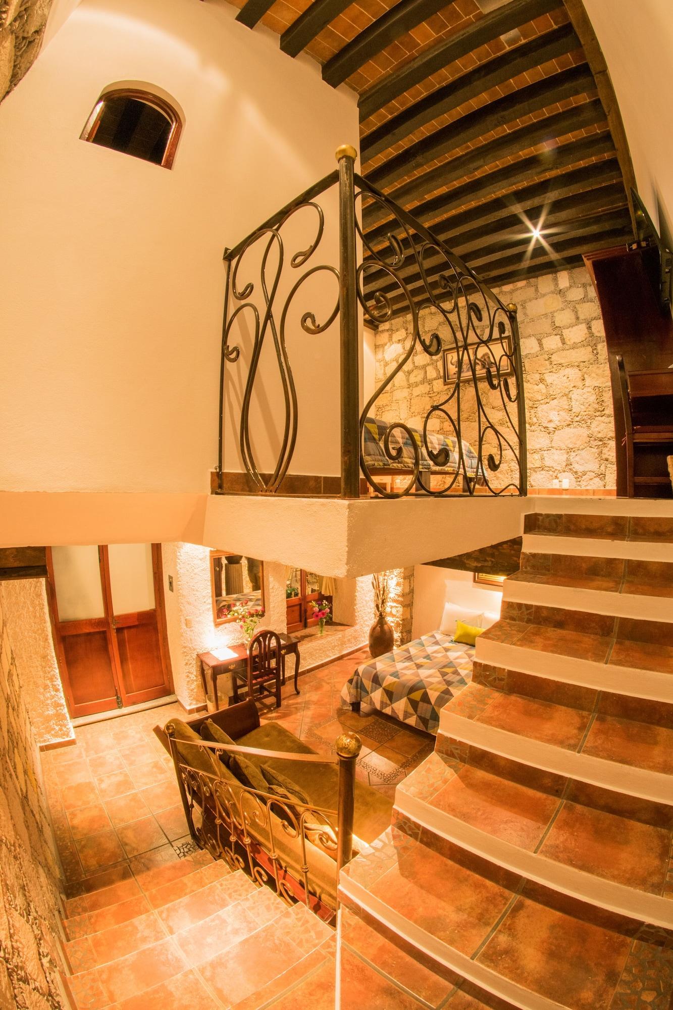 Hotel Meson De Los Remedios Morelia Exterior photo