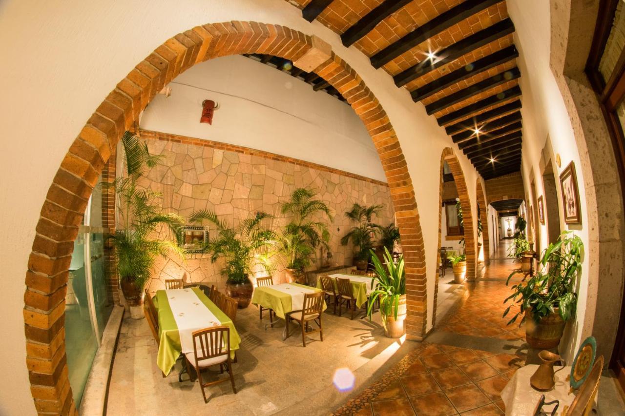 Hotel Meson De Los Remedios Morelia Exterior photo